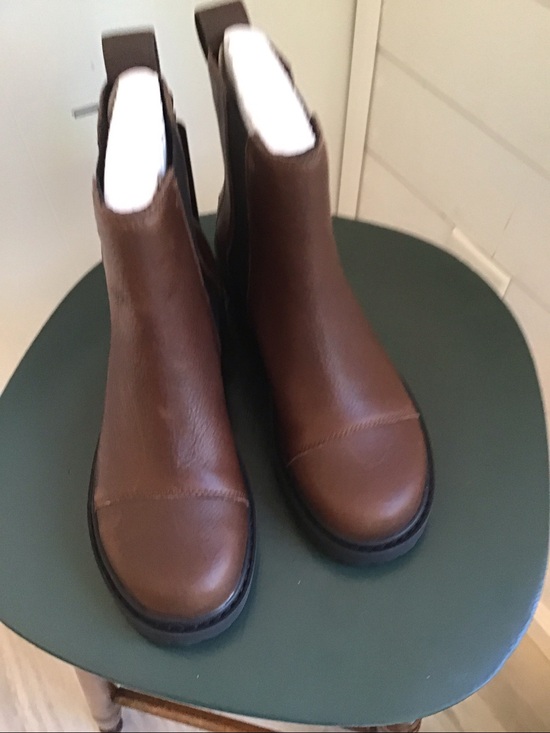 Sorel Shoes - NWT Sorel Joan Now Chelsea Velvet Tan/Black Waterproof Boot Sz 7.5